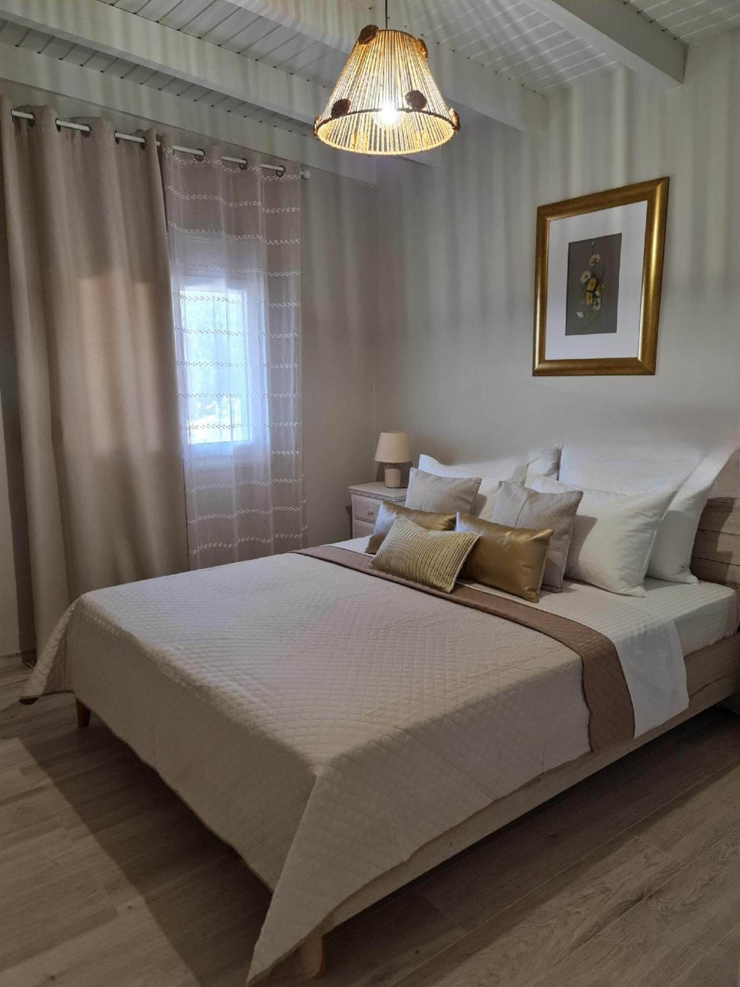 Ornament: Infinite Nature Villa Dhafnes Екстер'єр фото
