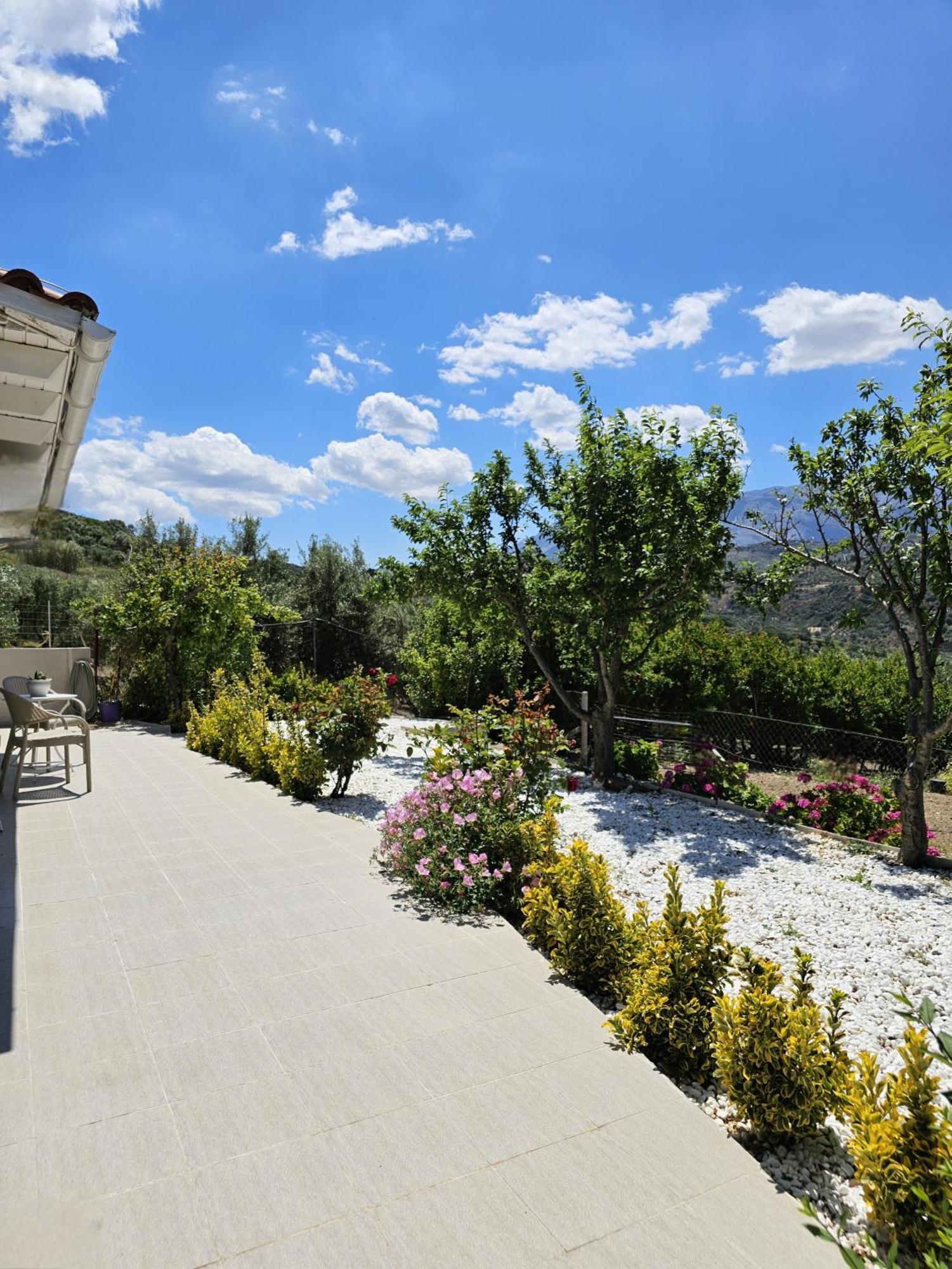 Ornament: Infinite Nature Villa Dhafnes Екстер'єр фото